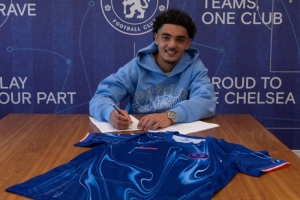 罗马诺：切尔西与17岁中场伊德里西续约至2028年