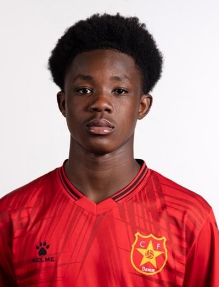 在线入口-记者：皇马接近签下16岁边锋纳纳，球员曾是巴萨青训营的一员