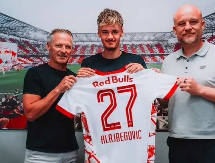 官方网站-米体：萨尔茨堡红牛18岁边锋吸引豪门关注，尤文米兰拜仁都感兴趣